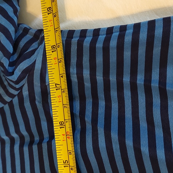 Fisherman Aesthetic 100% Silk Button-up Blouse Vintage Banana Republic - Picture 12 of 13